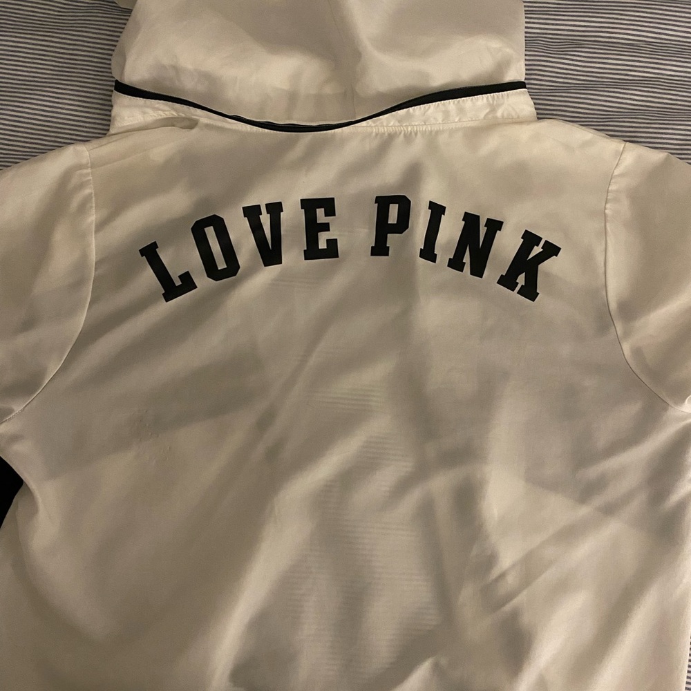 PINK Wind Breaker - Picture 3 of 3